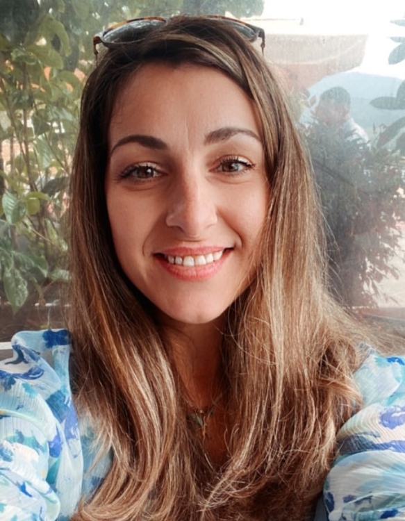 Φωτογραφία της Ξένιας Μακρή, Κοινωνικής Λειτουργού στην ομάδα "Παραπομπές".