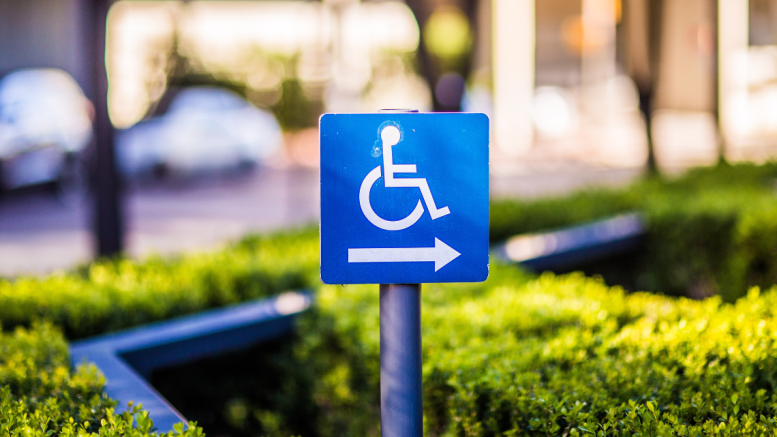 Εικόνα με λογότυπο που παραπέμπει σε ΑμεΑ, για το Σχέδιο Αστικής Προσβασιμότητας του Δήμου Αθηναίων.