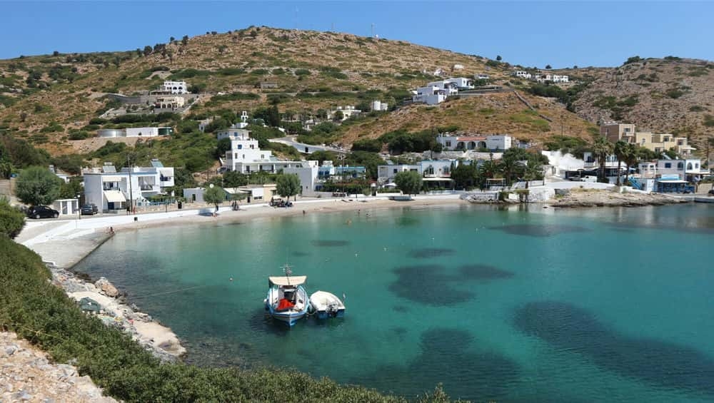 Εικόνα από το Μεγάλο Χωριό στο Αγαθονήσι.