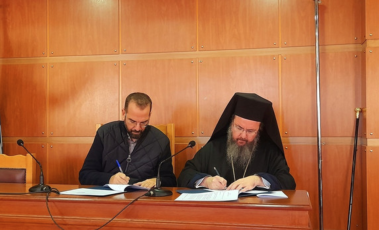 Τη σύμβαση υπέγραψαν ο Περιφερειάρχης Δυτικής Ελλάδος κ. Νεκτάριος Φαρμάκης και ο Μητροπολίτης Αιτωλίας και Ακαρνανίας κ. Δαμασκηνός. Η Περιφέρεια Δυτικής Ελλάδας αποτελεί τον φορέα υλοποίησης του έργου και η Ιερά Μητρόπολη Αιτωλίας και Ακαρνανίας αποτελεί τον φορέα λειτουργίας του έργου.