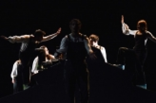 Φωτογραφία από την παράσταση της θεατρικής ομάδας "Εν Δυνάμει".