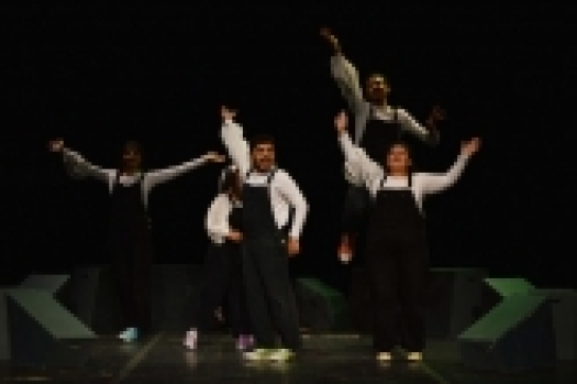 Φωτογραφία από την παράσταση της θεατρικής ομάδας "Εν Δυνάμει".