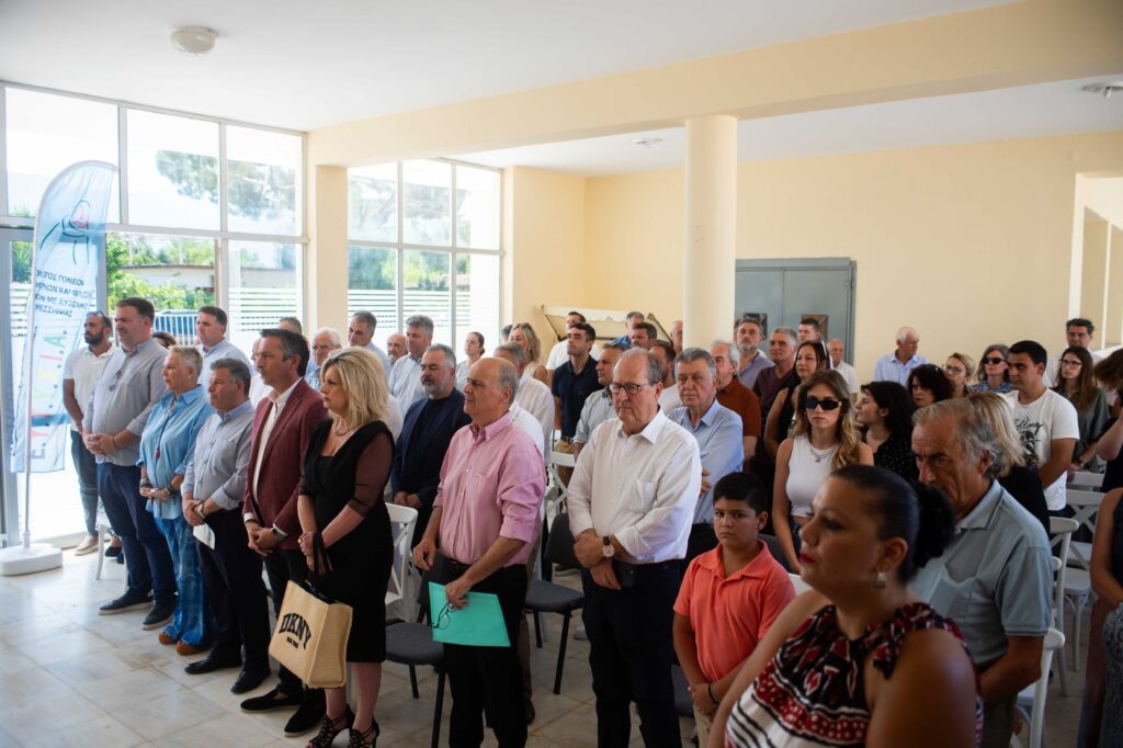 Φωτογραφία από το Οικοτροφείο Ατόμων με ΔΑΦ στην Μερόπη, Μεσσηνίας, στο κτήριο του πρώην Γυμνασίο του Δήμου Οιχαλίας.