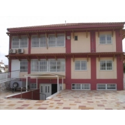 Πρόσοψη του Ευθύμειου Κέντρου Αποκατάστασης στην Κόρινθο.