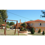 Εικόνα της εξωτερικής άποψης του χώρο στο Ελένη Γύρα - Οικοτροφείο.