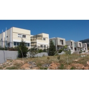 Εξωτερική άποψη (πρόσοψη) των ΣΥΔ "Φροντίδα" από το "Εργαστήρι".