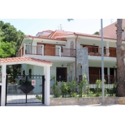 Εξωτερική άποψη της στέγες υποστηριζόμενης διαβίωσης Δέσπω της Εστίας.